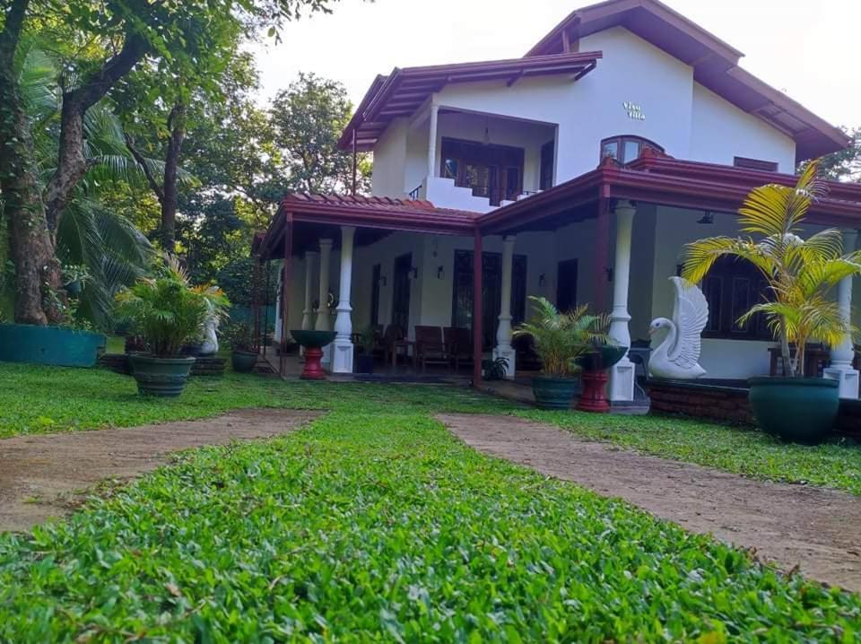 Visu Villa Hotel Хабарана Екстериор снимка