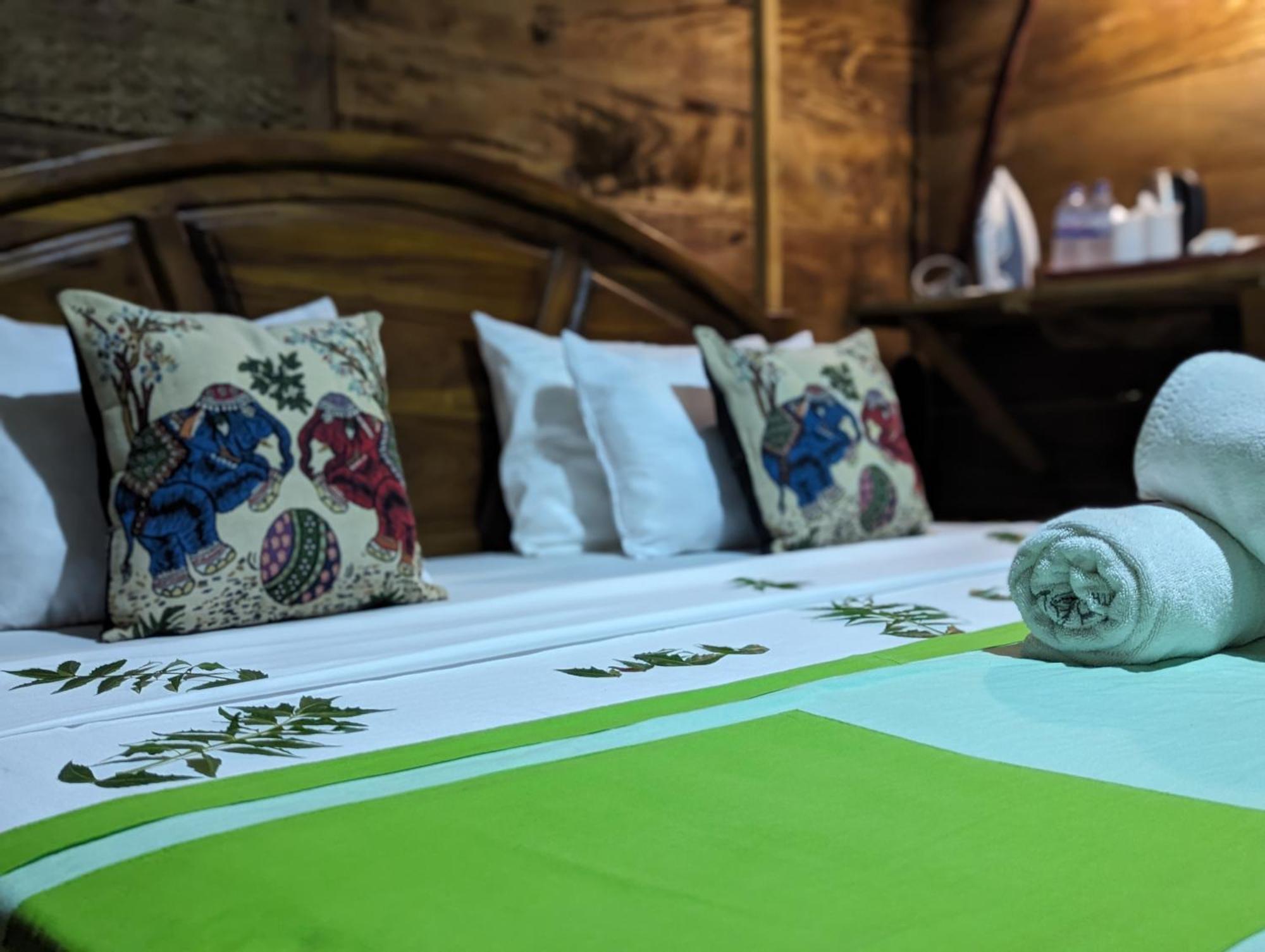 Visu Villa Hotel Хабарана Екстериор снимка